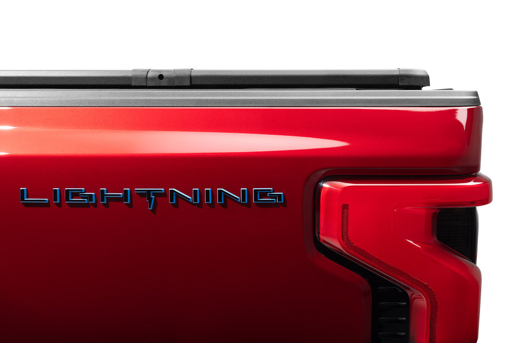 Extang Tonneau Cover, 2 Folds/3 Panels, Textured Black, 1 in Thick EnduraShield Panels With Aircraft-Grade Aluminum Frame - 88702