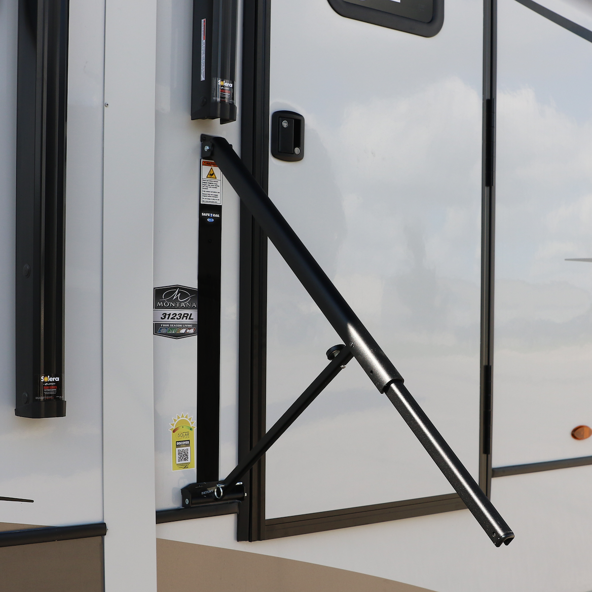 MOR/ryde Entry Step Hand Rail, 48 in Telescopic Length, Extends 34 in Length From RV Wall - SP56-573