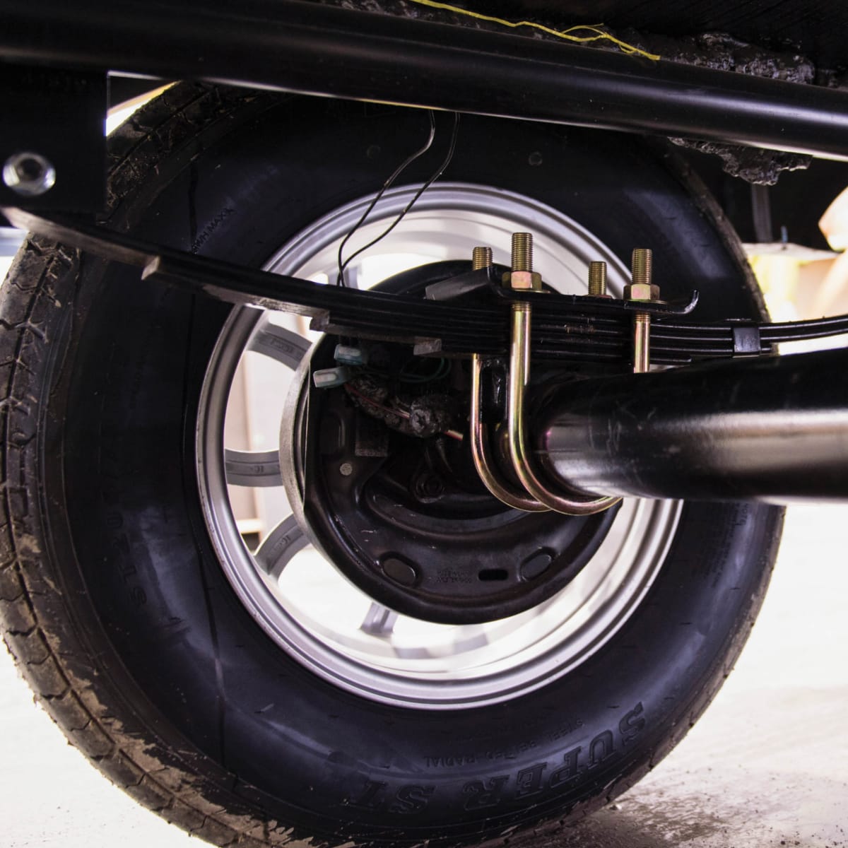 Lippert Leaf Spring Axle U Bolt Kit, For 3 in Axle Tube, 6-1/2 in Length, 1/2 in -20 Thread Size - 297429