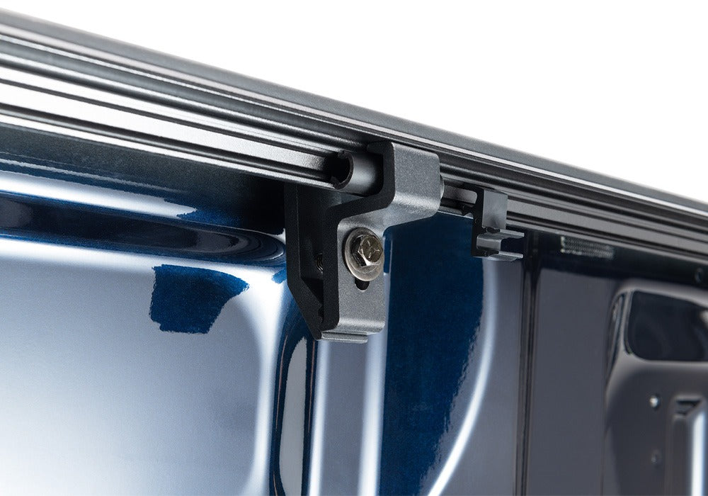 UnderCover Hard Folding Tonneau Covers AX22032 product image 5