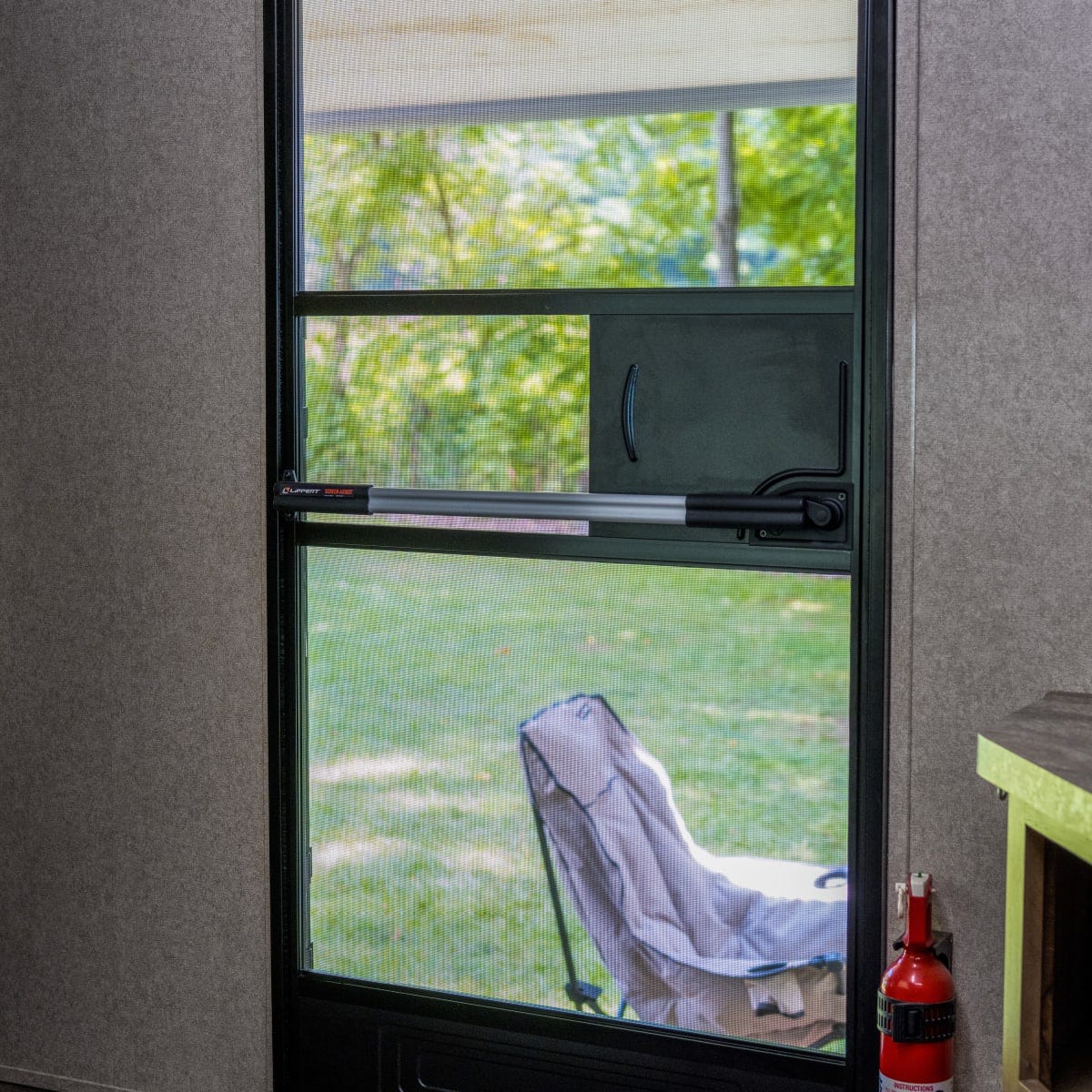 Lippert Screen Door Push Bar, Adjustable From 26 in To 30 in Width Doors, Black/Silver - 2021000090