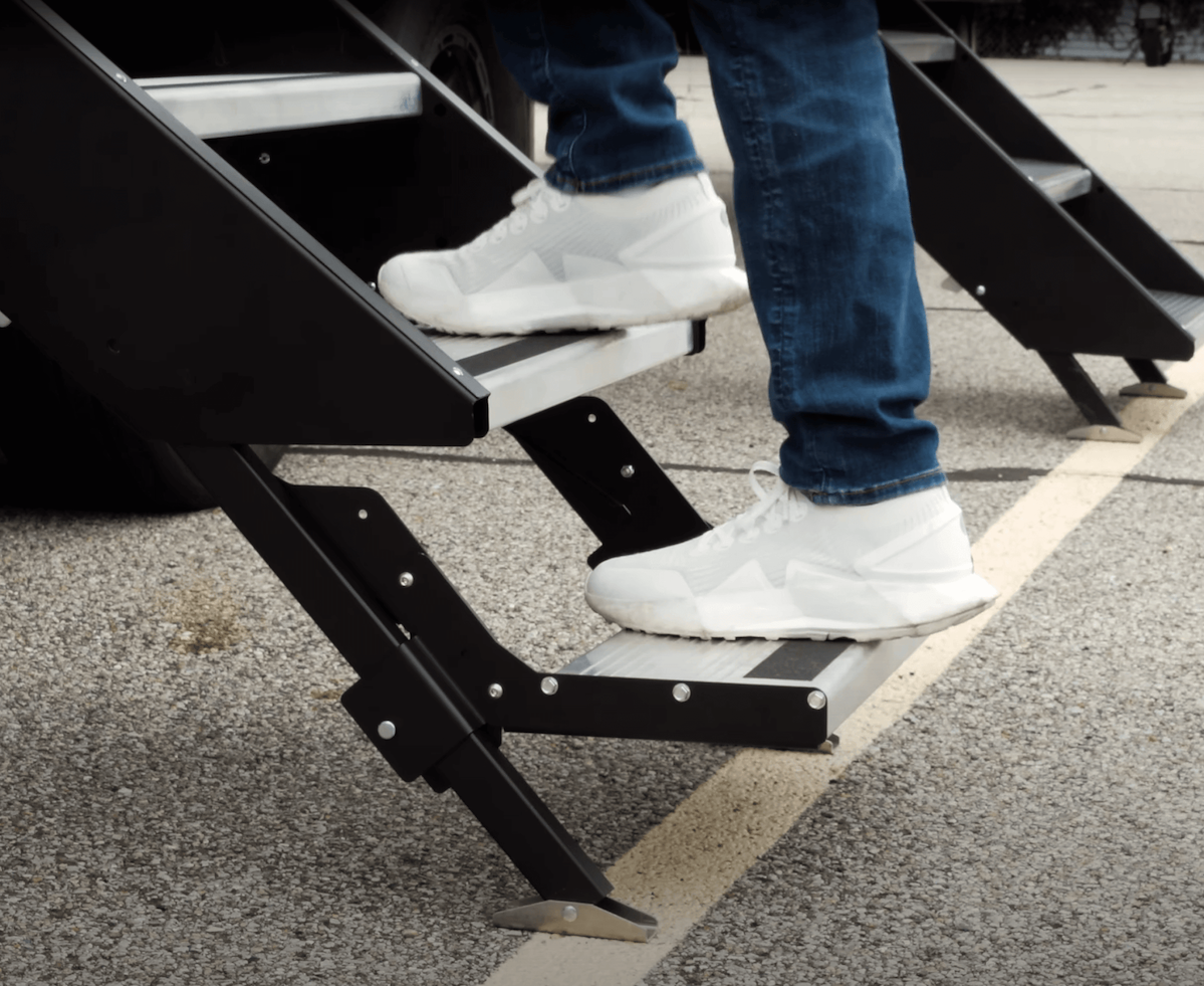 MOR/ryde Entry Step, 19-1/2 in Width x 7 in Depth, With 9 in Rise, Aluminum - STP54-076