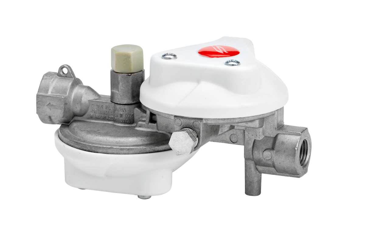 Suburban Mfg Propane Regulator, 1/4 in Female NPT Inlet x 3/8 in NPT Outlet, Outlet Pressure Of 11 in Water Column (WC), 160000 BTU Per Hour - 523002
