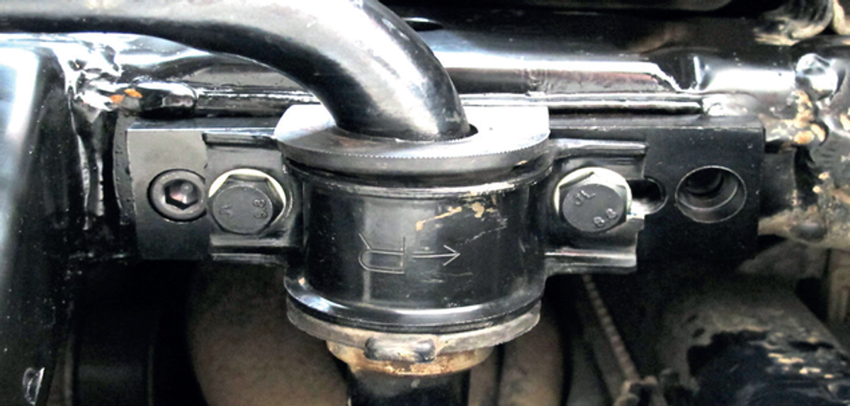 Ironman 4x4 Stabilizer Bar Drop Kit, 15 Millimeter Thickness - 1198K