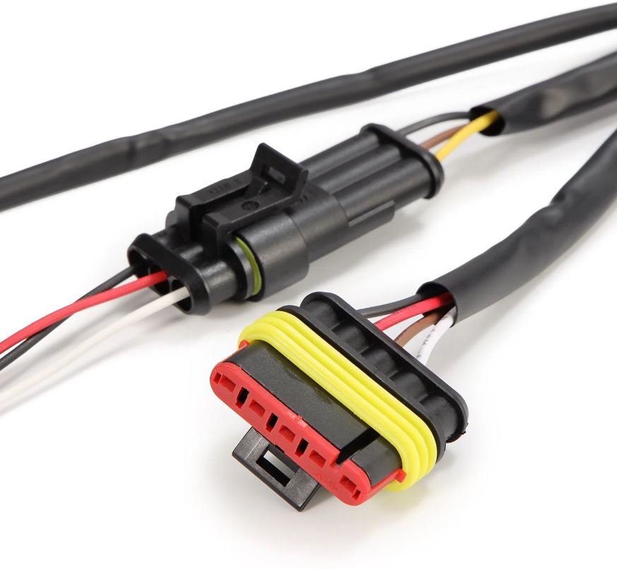 AlphaRex USA Tail Light Converter, Vehicle Lighting System Powered, Set of 2 - 640093