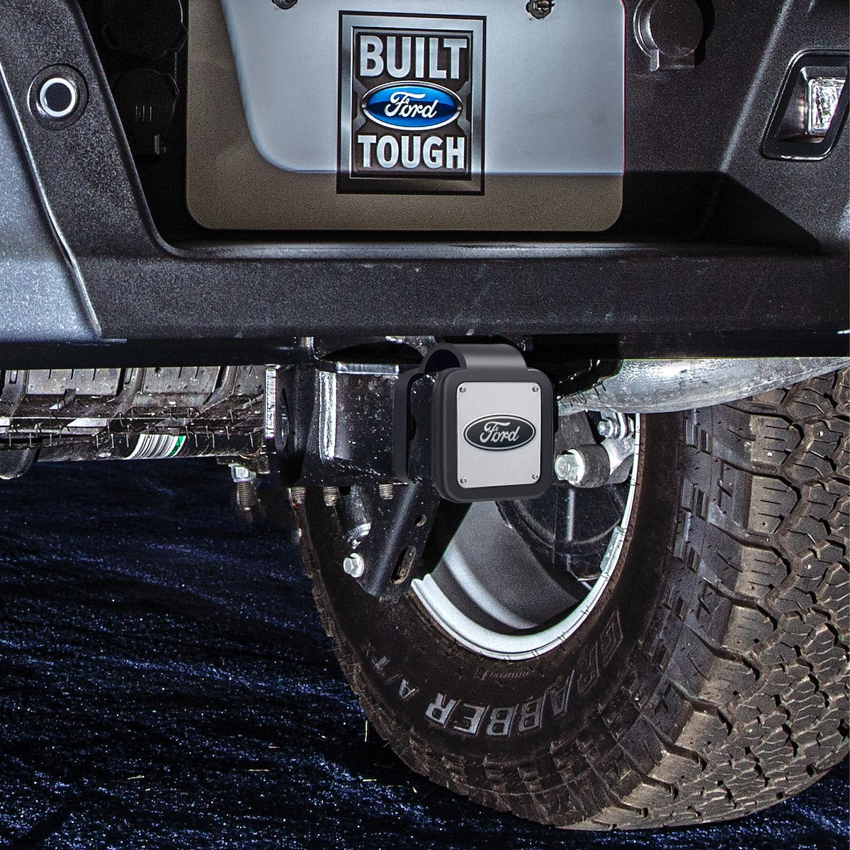 Plasticolor Trailer Hitch Cover, For 2 in Receivers, Black/Silver - 002307R01