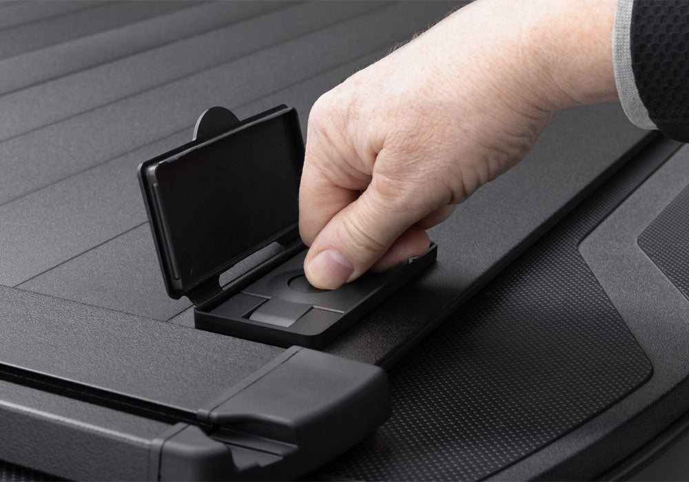 Retrax Retractable Tonneau Covers T-80863 product image 23