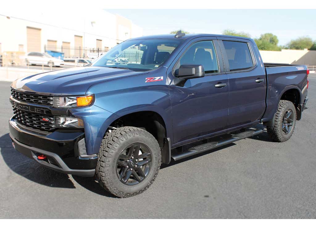 Raptor Series 2019-2026 Silverado, Sierra 1500 and 2020-2026 2500 and 3500 Crew Cab 5 in Black Textured Aluminum Oval Step Bars - 2001-0052BT - image 7
