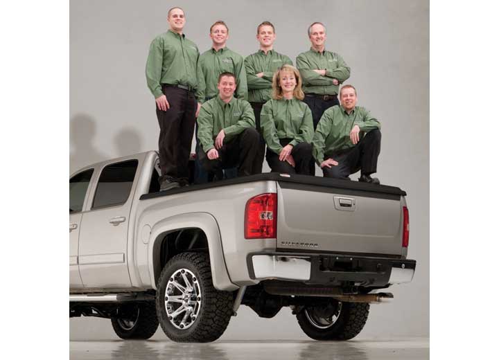 UnderCover RealTruck 2009-2010 Ram 1500 and 2010 Ram 2500 and 3500 SE Tonneau Cover, 6.5 ft Bed, Black - UC3076 - image 7