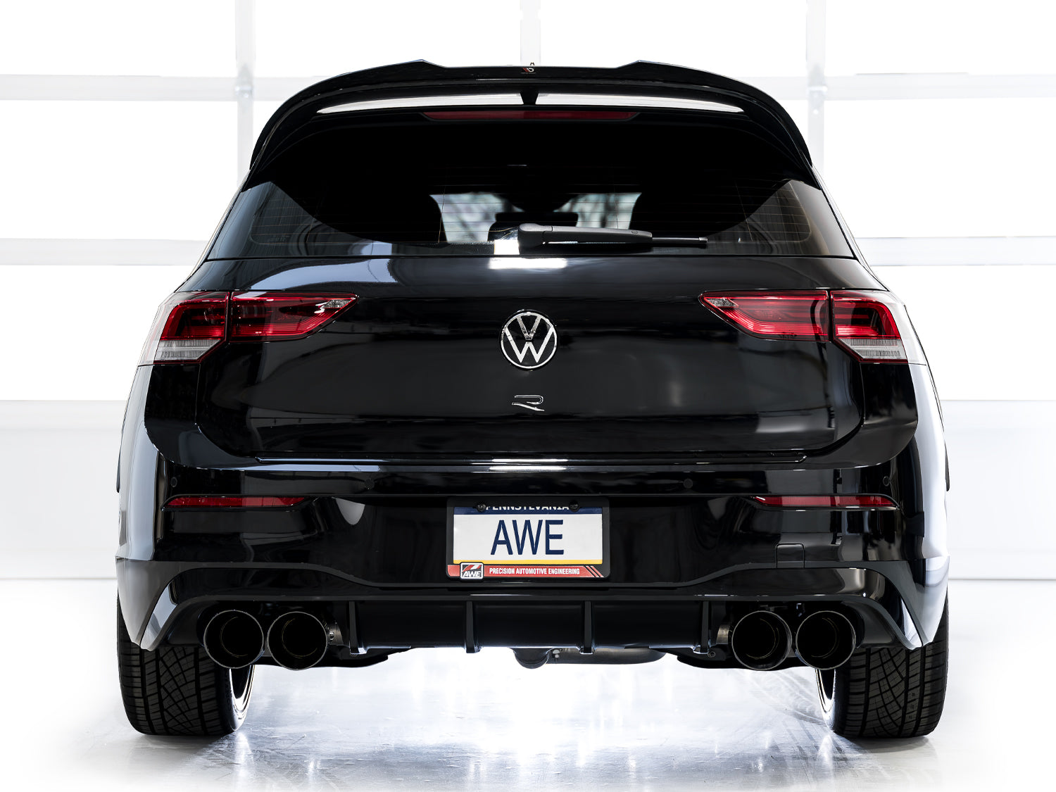 AWE Tuning Exhaust System Kit 3020-43658 product image 4