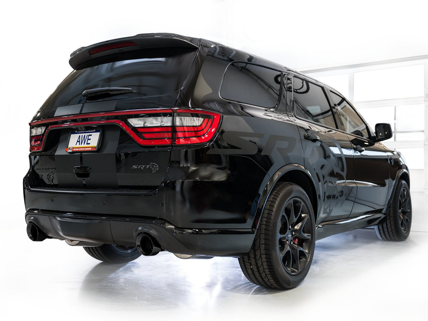 AWE Tuning Exhaust System Kit 3020-33952 product image 3